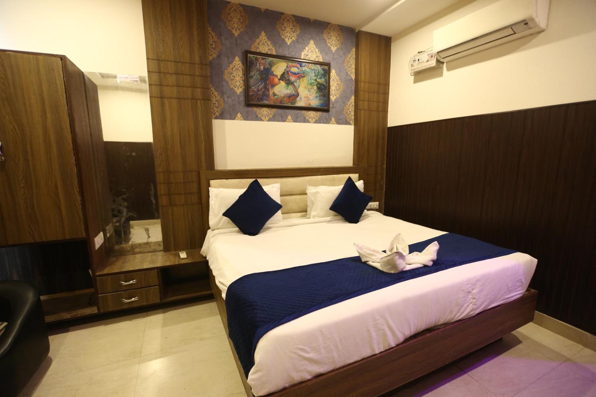 24 Hotel & Resort Agra  Exterior photo
